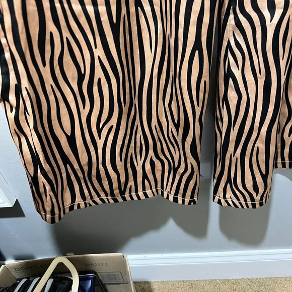 Fashion Nova Womens Brown Tiger Print Wide Leg Pants Small High Waist Pockets - Picture 13 of 15